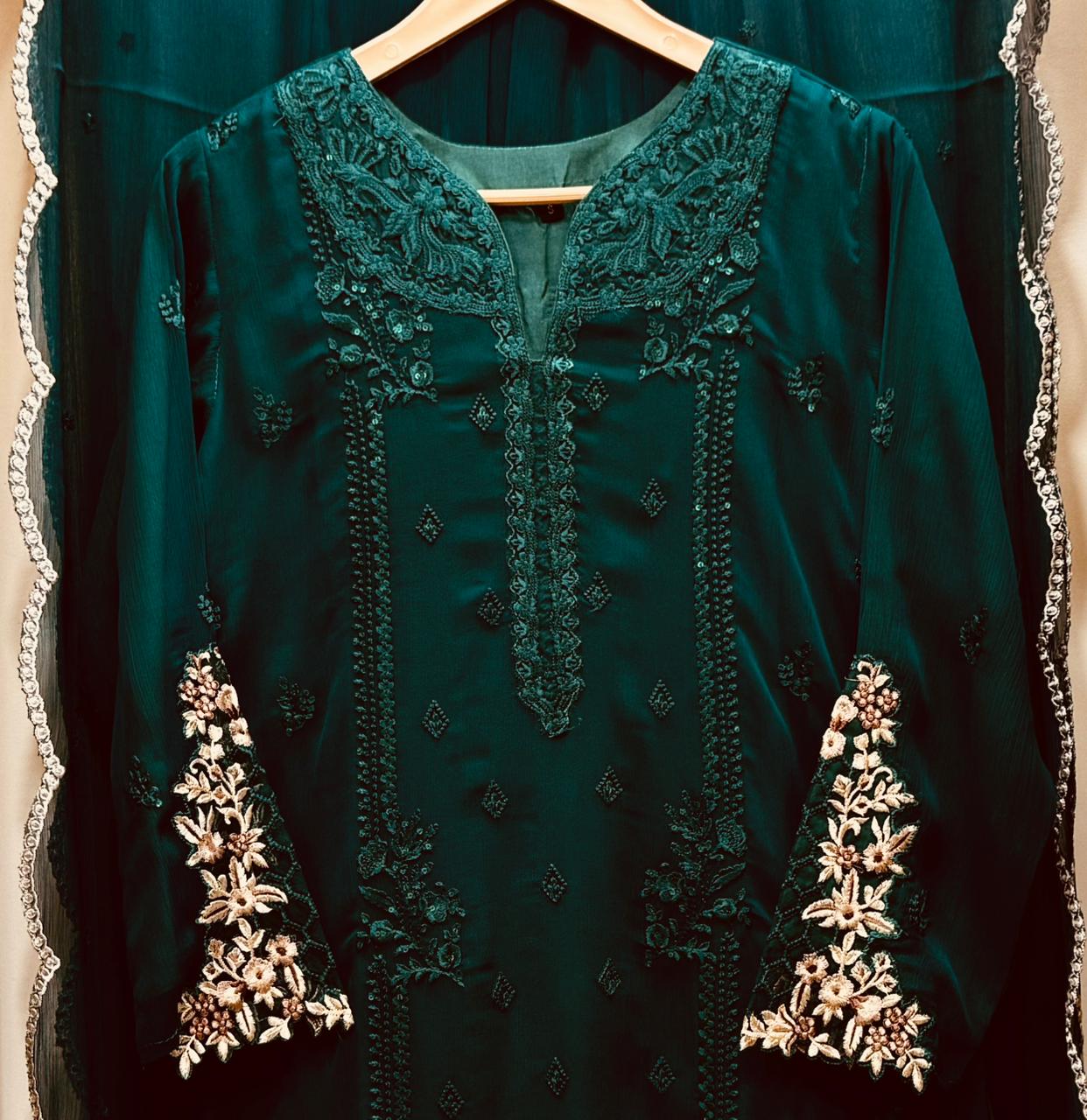 Dhagha Kari – 3Pcs Embroidered Suit | Luxury Threadwork Collection