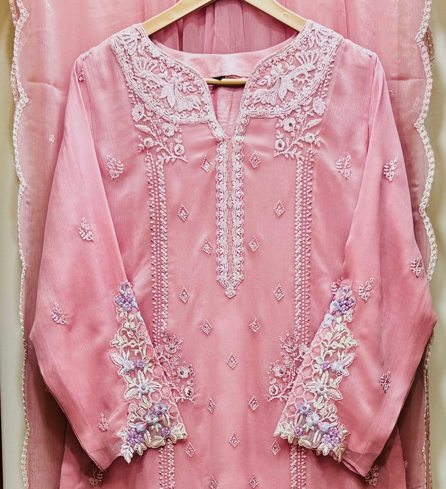 Dhagha Kari – 3Pcs Embroidered Suit | Luxury Threadwork Collection