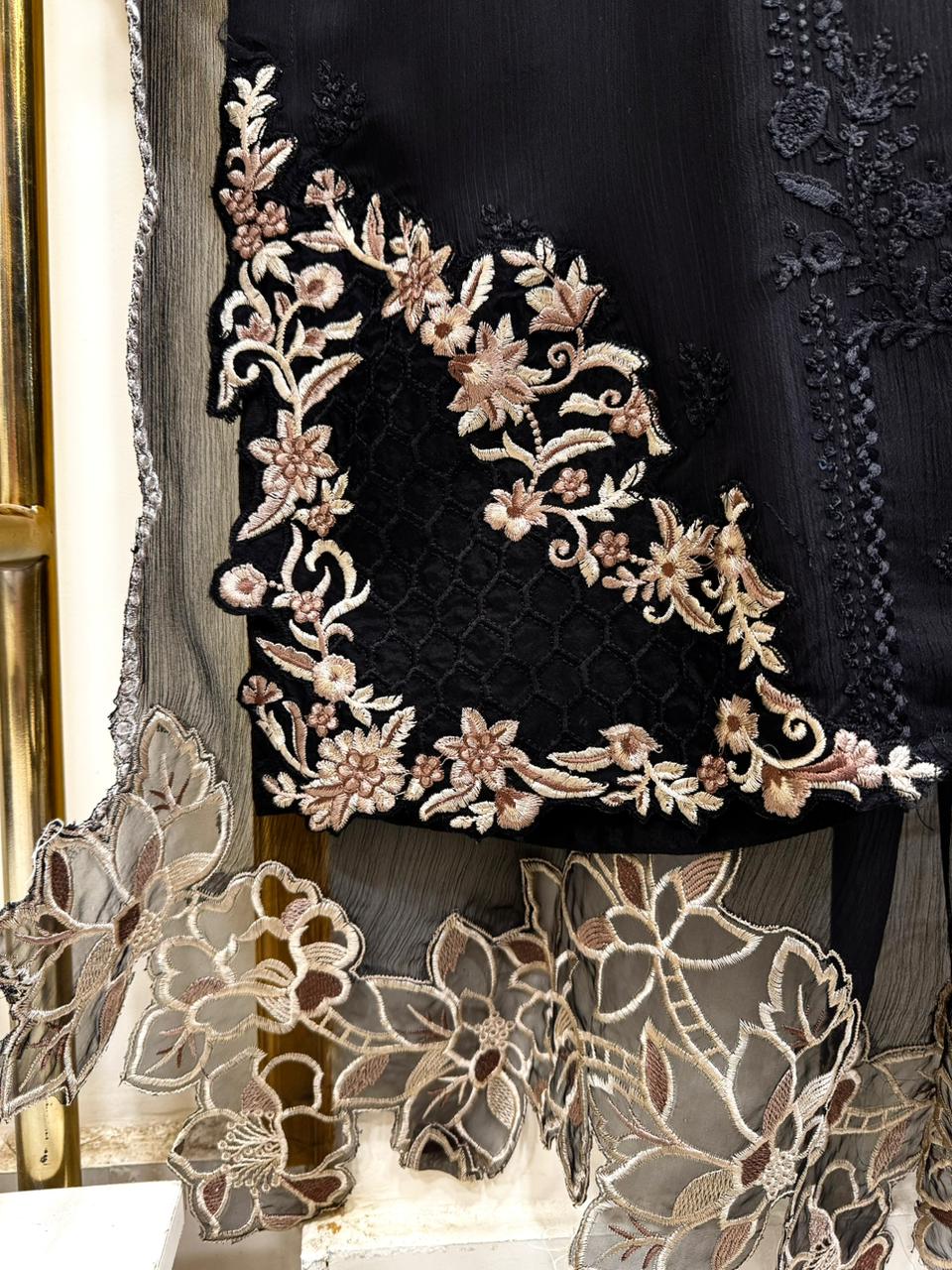 Dhagha Kari – 3Pcs Embroidered Suit | Luxury Threadwork Collection