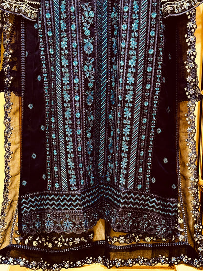 Dhagha Kari – Luxury Embroided & Handcrafted 3-Piece Suit