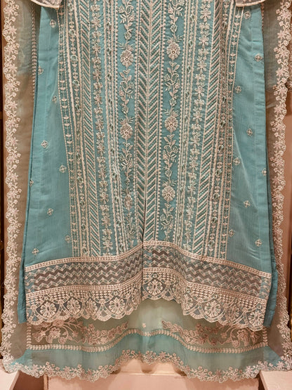 Dhagha Kari – Luxury Embroided & Handcrafted 3-Piece Suit